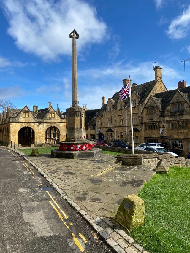 Add-Market-Hall-and-war-memorial-in-Chipping-Campden-to-a-Cotswolds-weekend-itinerary.