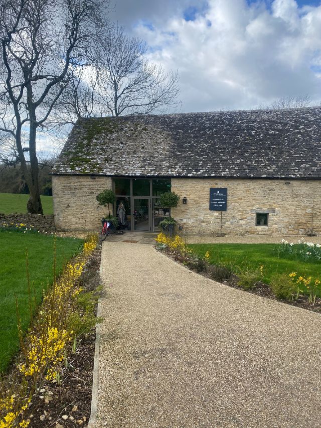 Tower-Barn-Broadway-Tower