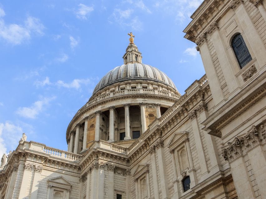 St Pauls Cathedral regularly tops the top 10 must see attractions in London list!